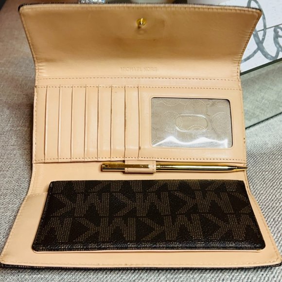 MICHAEL KORS Jet Set MK Logo Checkbook Wallet -Brown - Picture 6 of 14